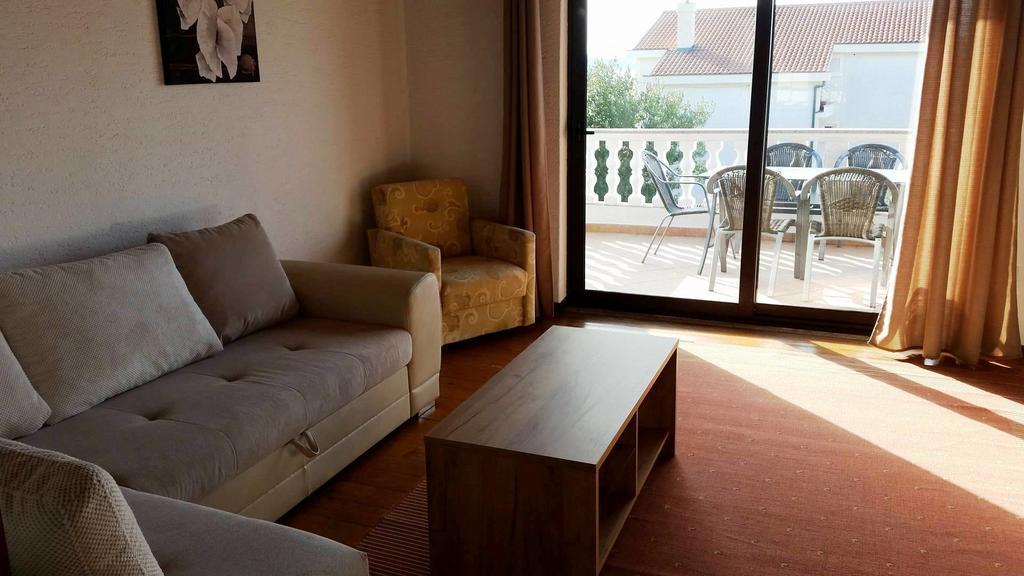 Apartments Karabaic بونات المظهر الخارجي الصورة