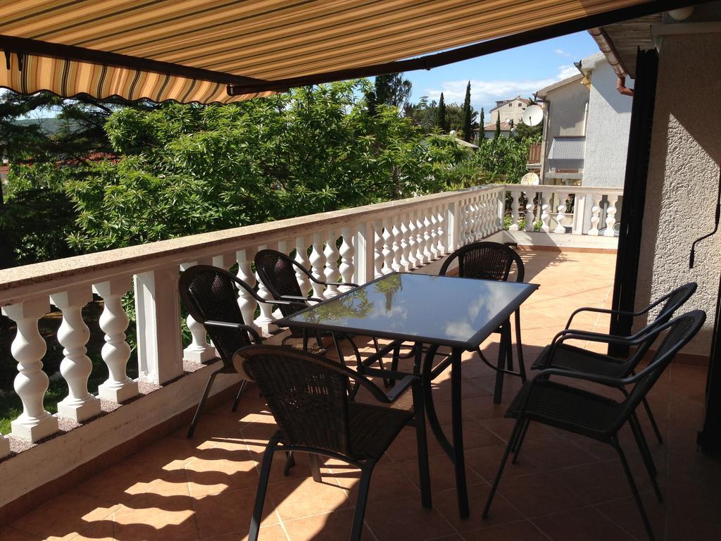 Apartments Karabaic بونات المظهر الخارجي الصورة