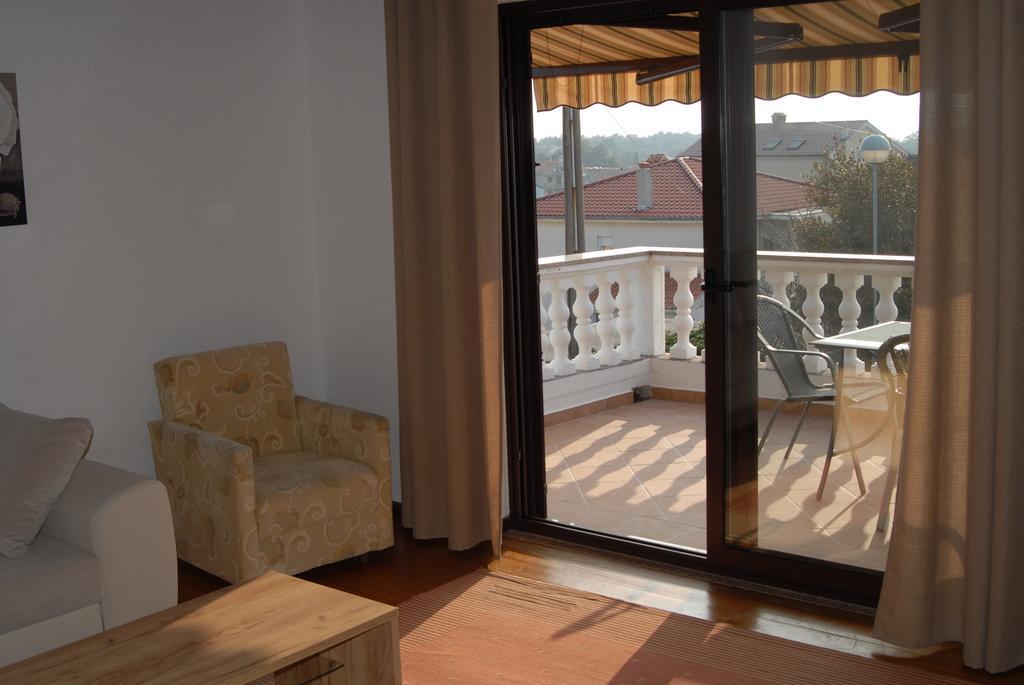 Apartments Karabaic بونات المظهر الخارجي الصورة
